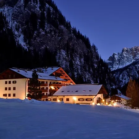Dolomitissime Holiday Homes Marmolada Apartment Rocca Pietore